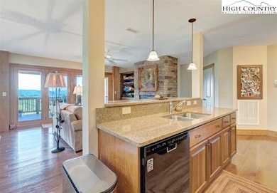 1076 Ridge Haven Pkwy unit RW-1, Banner Elk, NC 28604 - photo 4