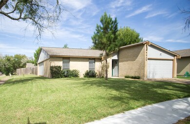 24426 Running Iron Dr, Hockley, TX 77447 - photo 3