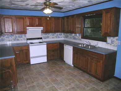 101 NW K St, Bentonville, AR 72712 - photo 2