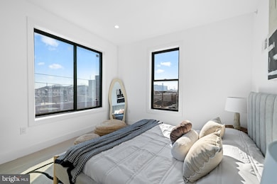 3200 Latona St, Philadelphia, PA 19146 - photo 7