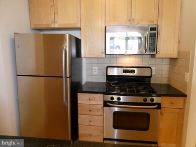 White Flint Station unit 2320, North Bethesda, MD 20852 - photo 3