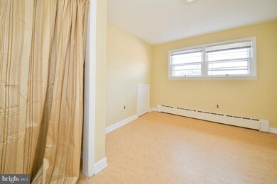3035 Hazelton St, Falls Church, VA 22044 - photo 4