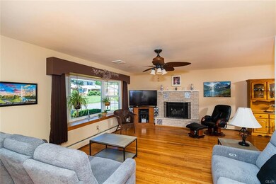 1375 Butternut Ln, Macungie, PA 18062 - photo 2