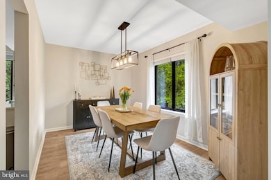 3105 Buccaneer Ct unit 201, Fairfax, VA 22031 - photo 7