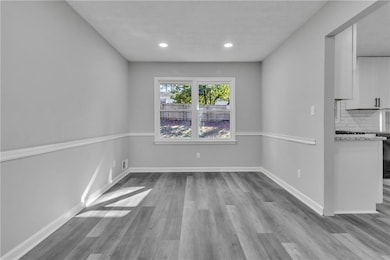 5618 Fern Creek Dr SW, Lilburn, GA 30047 - photo 5