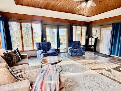 12404 La Fontaine Dr, Curtice, OH 43412 - photo 4