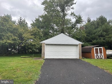 817 Bridge St, Spring City, PA 19475 - photo 5