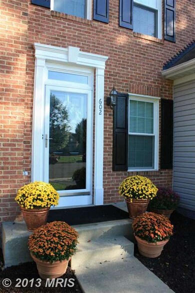 602 Falls Lake Dr, Bowie, MD 20721 - photo 3