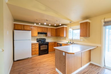 3217 SW Pumice Ave, Redmond, OR 97756 - photo 5