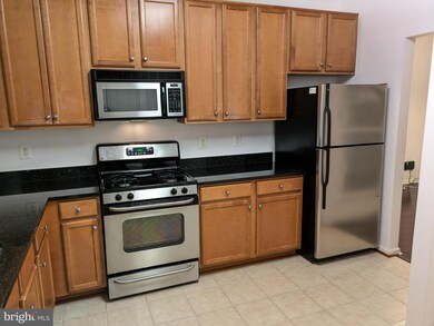 1515 N Point Dr unit 302, Reston, VA 20194 - photo 4