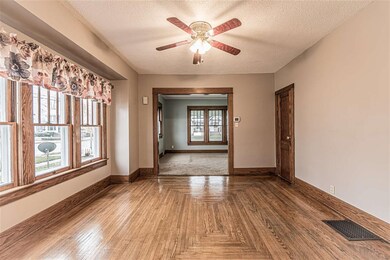 1208 S Main St, Auburn, IN 46706 - photo 6