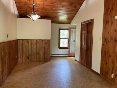 4 Olde Coach Rd, Derry, NH 03038 - photo 5