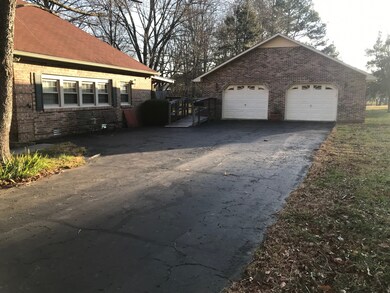 204 Angwen Ave, Manchester, TN 37355 - photo 2