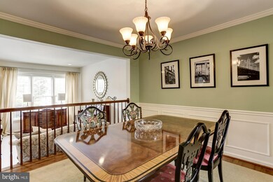 10752 Brewer House Rd, Rockville, MD 20852 - photo 6