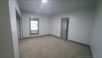 724 E Moses St, Cushing, OK 74023 - photo 7