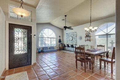 4601 E Hunter Ct-9