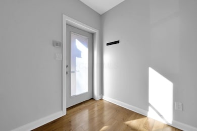 986 Highland St, Columbus, OH 43201 - photo 7