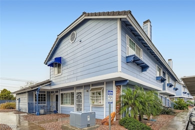 5365 Angler Cir unit 101, Las Vegas, NV 89122 - photo 2