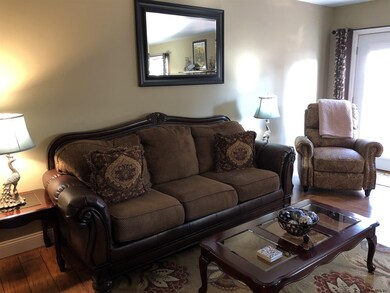 22 Tompion Ln, Saratoga Springs, NY 12866 - photo 2