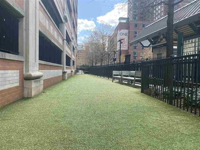 425 Washington Blvd unit 1601, Jersey City, NJ 07310 - photo 4