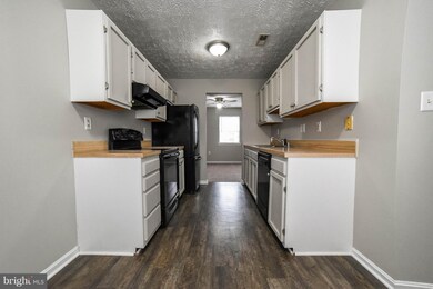 21828 Ronald Dr, Lexington Park, MD 20653 - photo 4