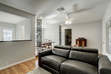 1015 W 31st St, Houston, TX 77018 - photo 7