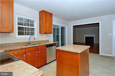 9002 Old Palmer Rd, Fort Washington, MD 20744 - photo 4