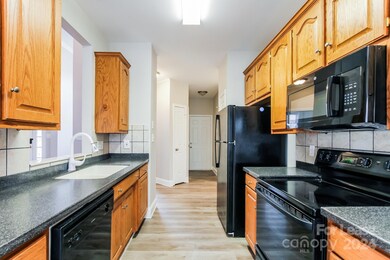 109 Players Park Cir, Statesville, NC 28677 - photo 7