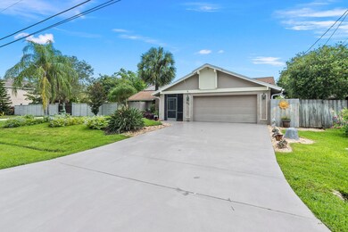 417 SW Whitmore Dr, Port Saint Lucie, FL 34984 - photo 2