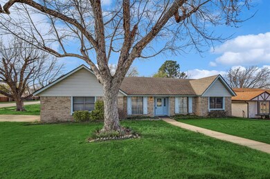 2805 Downing Ct, Bedford, TX 76021 - photo 3