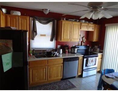 136 Cardinal St, Indian Orchard, MA 01151 - photo 2