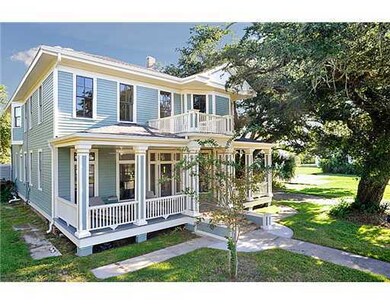 115 Washington St, Bay Saint Louis, MS 39520 - photo 2