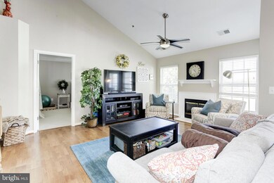 11506 Sperrin Cir unit 402, Fairfax, VA 22030 - photo 2