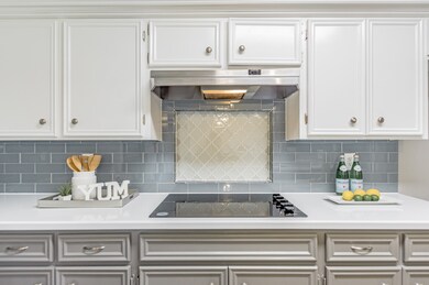 205 Skyview Terrace unit 702, Friendswood, TX 77546 - photo 7