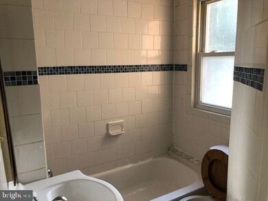 2316 Garrett Rd unit 2ND FLOOR REAR, Drexel Hill, PA 19026 - photo 7