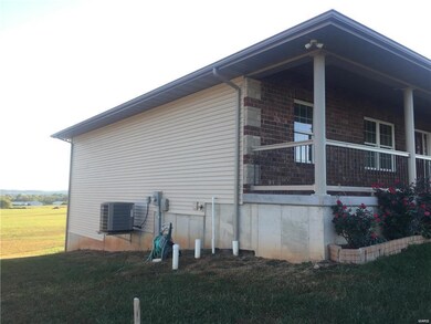 118 Buck Mountain Dr, Farmington, MO 63640 - photo 4