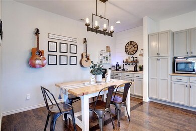 324 Spring Valley Cir, Azle, TX 76020 - photo 3