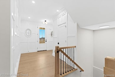 207 Mountain View Ln, Milford, MI 48381 - photo 3