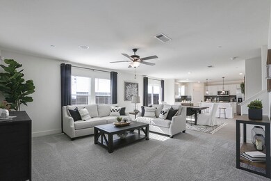 F_Lincoln Family room