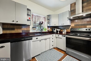 373 Spruce St, Pottstown, PA 19464 - photo 7