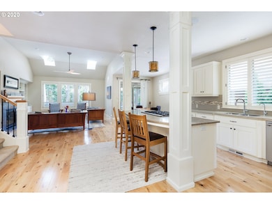 17065 Tualatin St, Lake Oswego, OR 97035 - photo 5