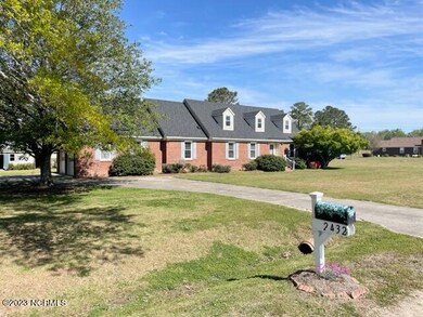 2432 Red Forbes Rd front