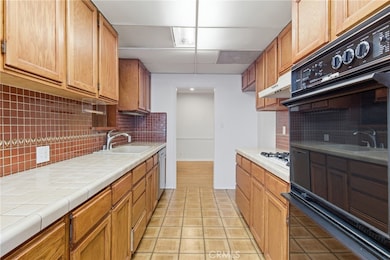 16753 Magnolia Blvd, Encino, CA 91436 - photo 6