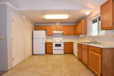 3235 SW Quartz Place, Redmond, OR 97756 - photo 6