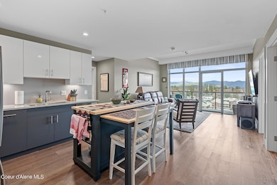 OneLakesideUnit1402-1