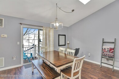 05-Living & Dining Room