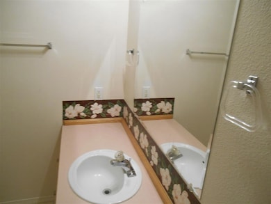 1220 Maple St unit 2, Nampa, ID 83686 - photo 4