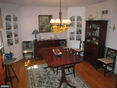 801 S Newton Lake Dr, Collingswood, NJ 08108 - photo 5