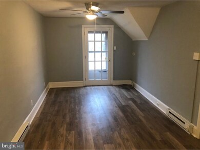 500 W Walnut St unit 3RD FL, Perkasie, PA 18944 - photo 5
