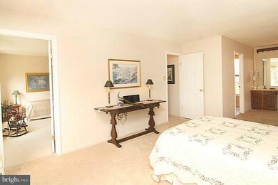 7420 Sandalfoot Way, Columbia, MD 21046 - photo 3